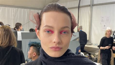 The Hot Pink Power Move in Dior’s Runway Beauty 